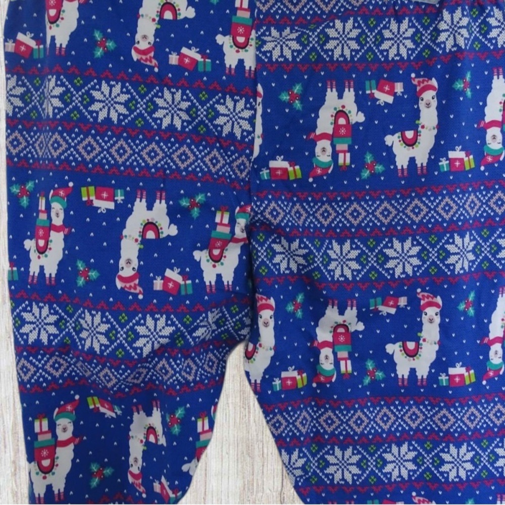 NWT Festive Christmas Holiday Llama No Boundaries Leggings - Picture 8 of 8